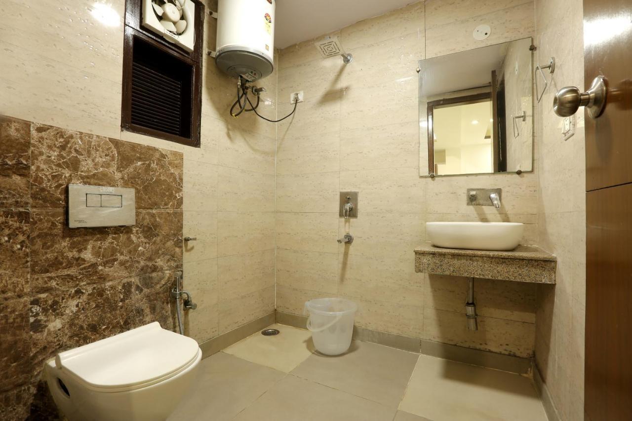 Hotel Qualia Suites At Delhi Airport Nova Deli Exterior foto