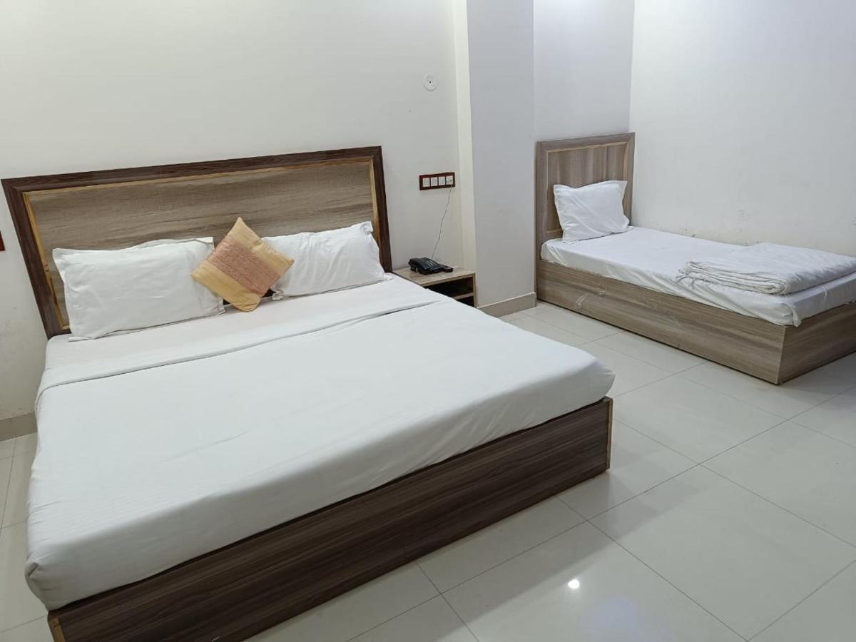 Hotel Qualia Suites At Delhi Airport Nova Deli Exterior foto
